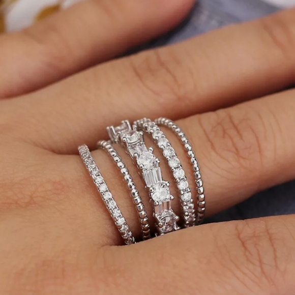 ♡New sterling silver white sapphire ring - Picture 2 of 4